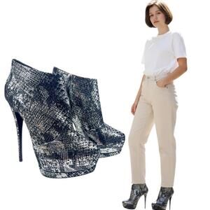 NEW Giuseppe Zanotti  Snakeskin Platform Heel Booties All Leather Size 38